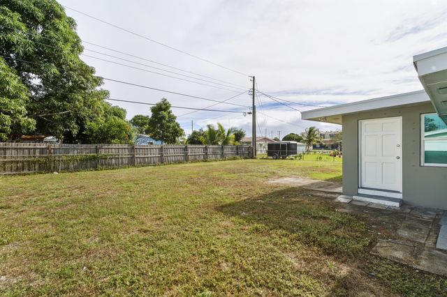 103 Beach Avenue, Port St Lucie, FL 34952