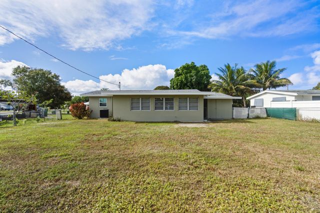 103 Beach Avenue, Port St Lucie, FL 34952