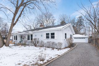 510 S President Street, Wheaton, IL 60187