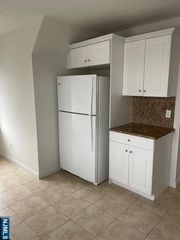 2174 Edwin Avenue, Fort Lee, NJ 07024