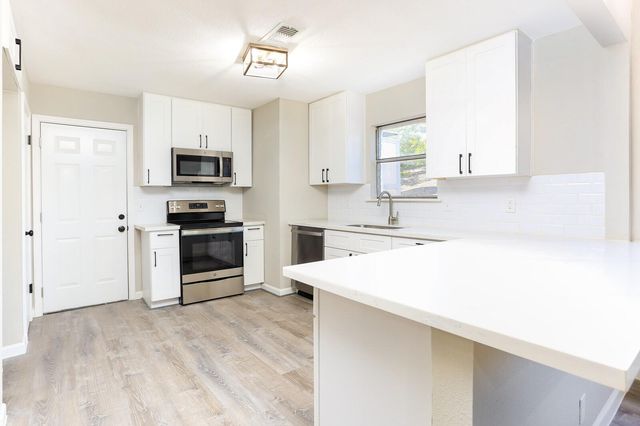 3305 Morning Drive, Schertz, TX 78108