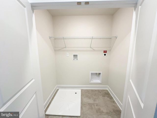 5503 ABERDEEN PL, White Plains, MD 20695