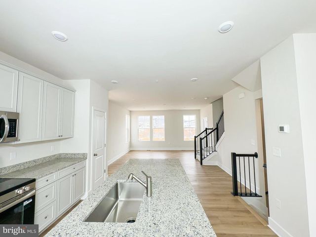 5503 ABERDEEN PL, White Plains, MD 20695