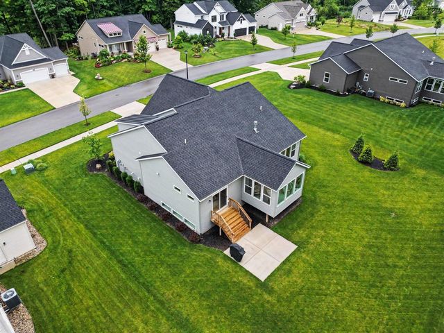 3899 Autumn Acres Drive, Rockford, MI 49341