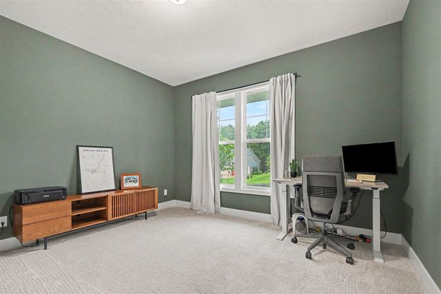 3899 Autumn Acres Drive, Rockford, MI 49341