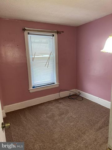 322 CHARLES ST, Coatesville, PA 19320