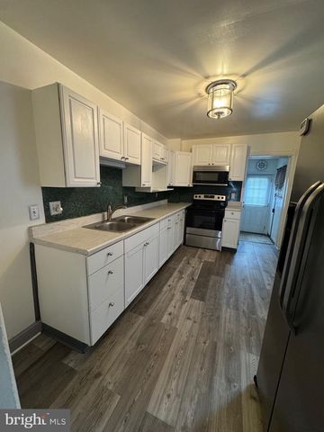 322 CHARLES ST, Coatesville, PA 19320