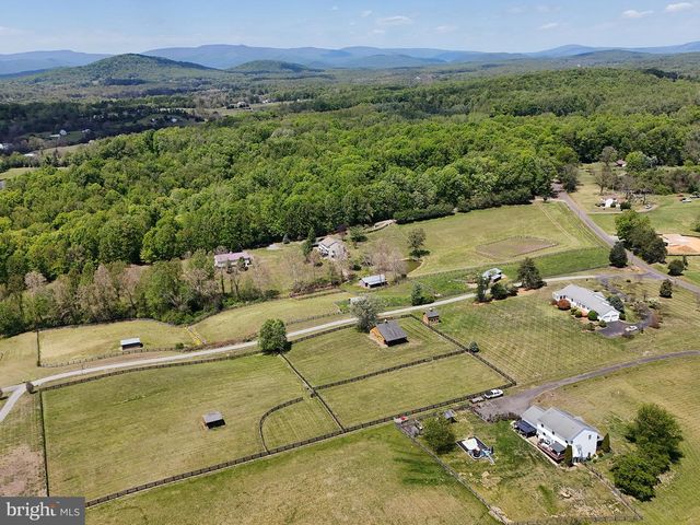 5265 BEAR HOLLOW LN, Amissville, VA 20106