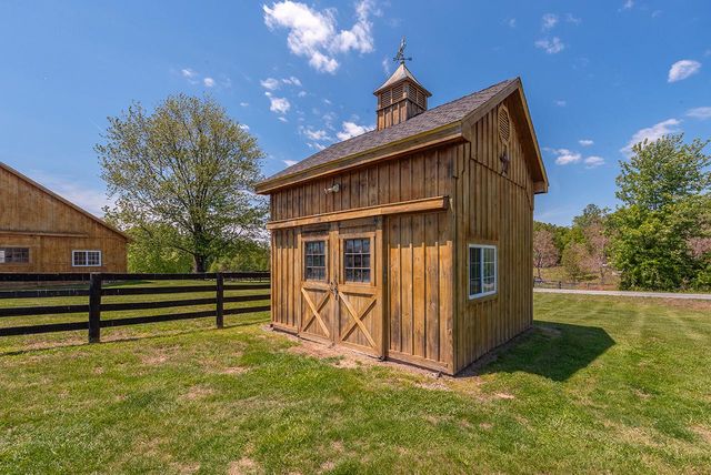 5265 BEAR HOLLOW LN, Amissville, VA 20106