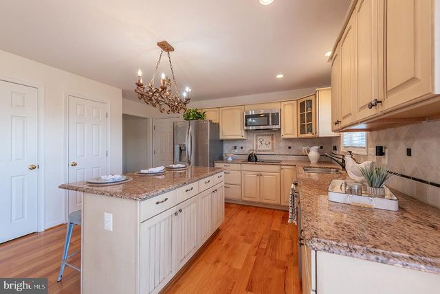 5265 BEAR HOLLOW LN, Amissville, VA 20106