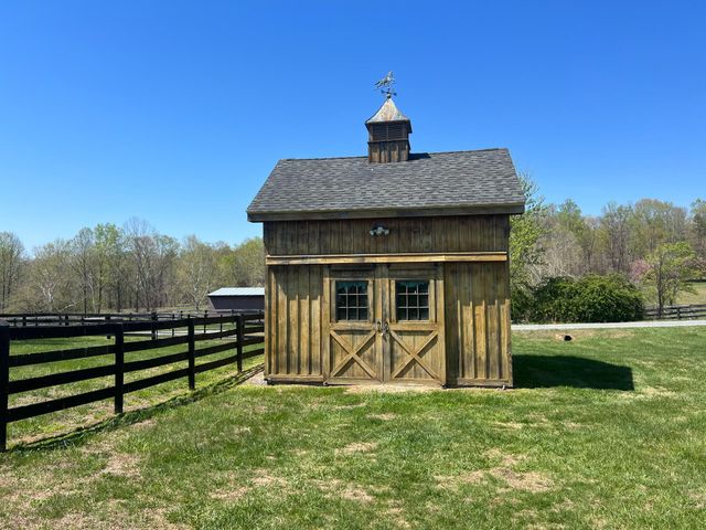 5265 BEAR HOLLOW LN, Amissville, VA 20106