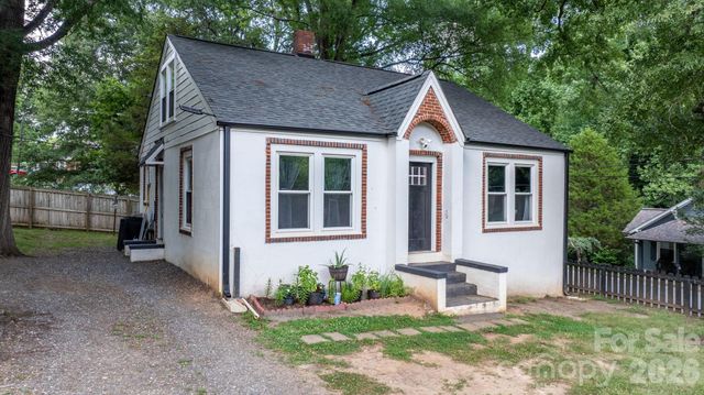 331 5th Avenue SE, Hickory, NC 28602