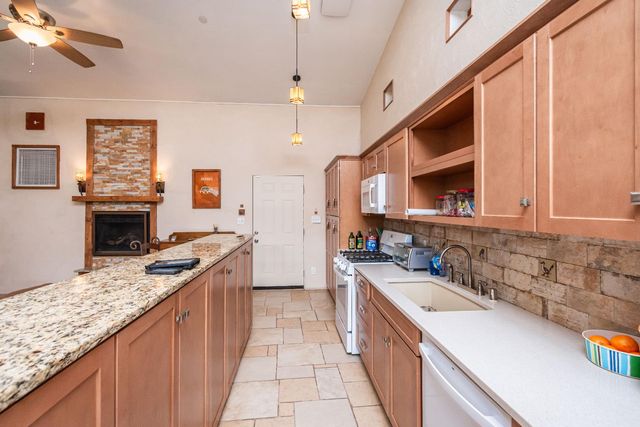 1321 G St, Marysville, CA 95901