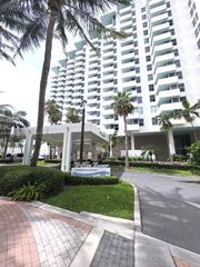 2899 Collins Avenue 940, Miami Beach, FL 33140
