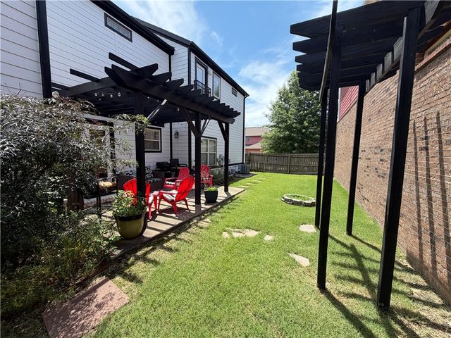 561 Rupple Road, Fayetteville, AR 72704
