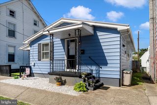 12 S VERMONT ST, Williamsport, MD 21795