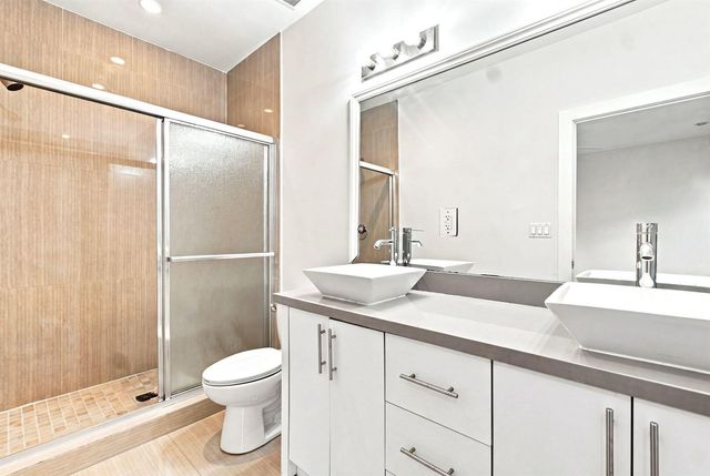 432 SE 16TH Street 432, Fort Lauderdale, FL 33316