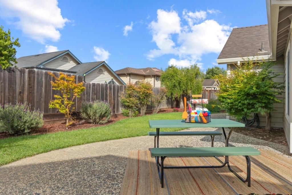 Image 14 of property listing at 789 Danbury Street, Salinas, CA 93906