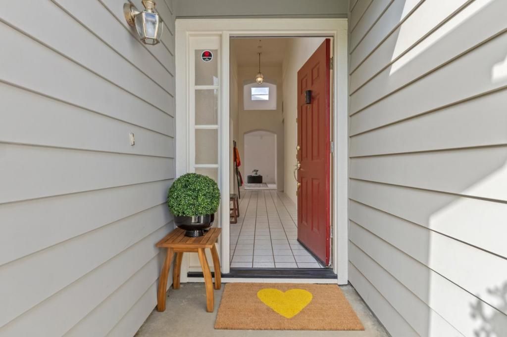 Image 3 of property listing at 789 Danbury Street, Salinas, CA 93906