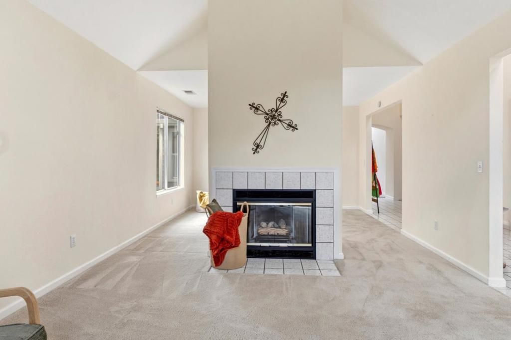 Image 5 of property listing at 789 Danbury Street, Salinas, CA 93906