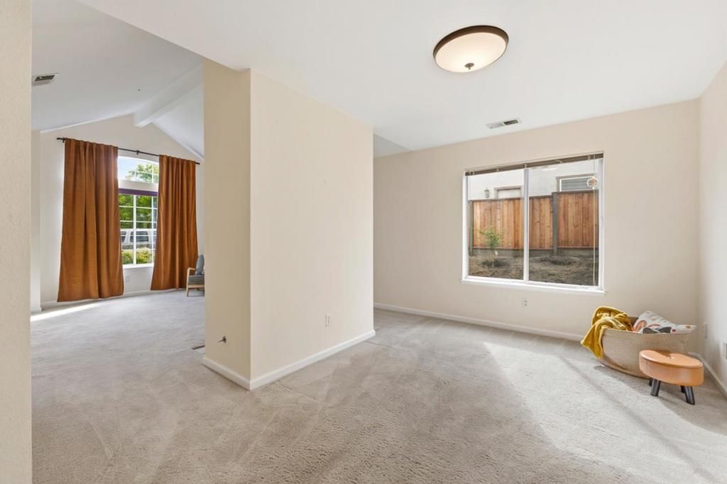 Image 7 of property listing at 789 Danbury Street, Salinas, CA 93906