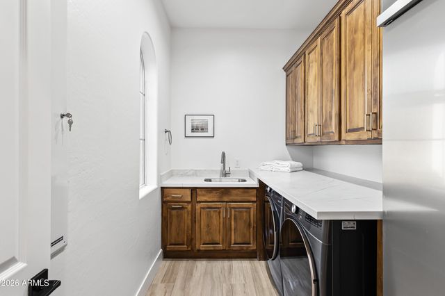 9279 E MOUNTAIN SPRING Road, Scottsdale, AZ 85255