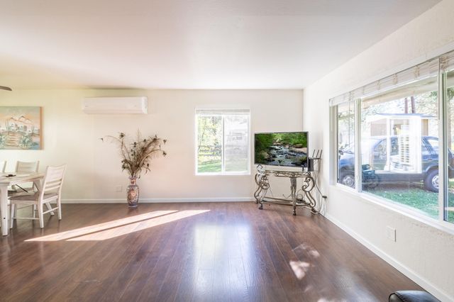 259 Laureldale Lane, Grants Pass, OR 97527