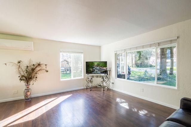 259 Laureldale Lane, Grants Pass, OR 97527