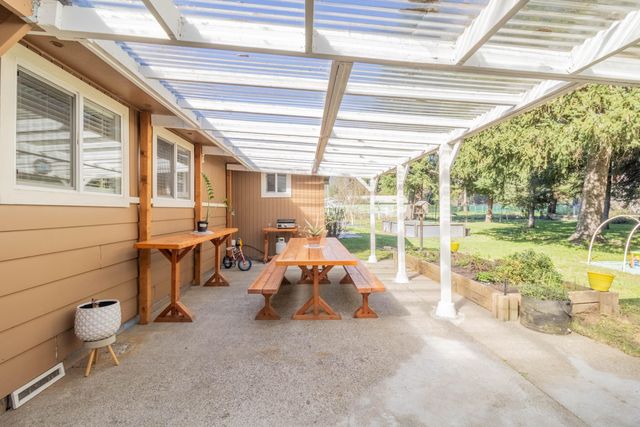 259 Laureldale Lane, Grants Pass, OR 97527