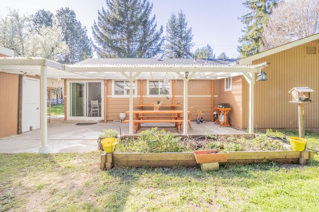 259 Laureldale Lane, Grants Pass, OR 97527