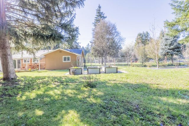 259 Laureldale Lane, Grants Pass, OR 97527