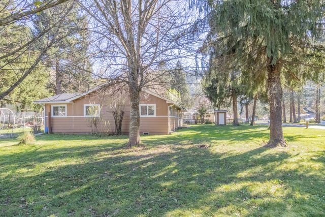 259 Laureldale Lane, Grants Pass, OR 97527