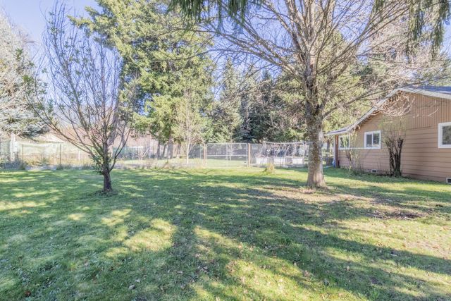 259 Laureldale Lane, Grants Pass, OR 97527