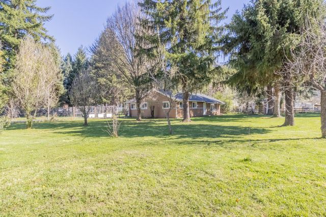 259 Laureldale Lane, Grants Pass, OR 97527