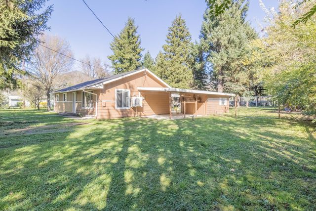 259 Laureldale Lane, Grants Pass, OR 97527