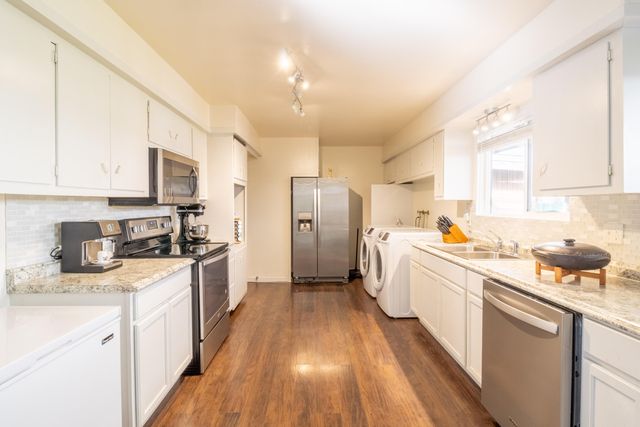 259 Laureldale Lane, Grants Pass, OR 97527