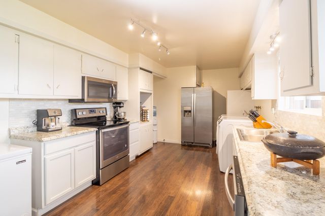 259 Laureldale Lane, Grants Pass, OR 97527