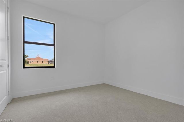 1920 NE 42nd TER, Cape Coral, FL 33909
