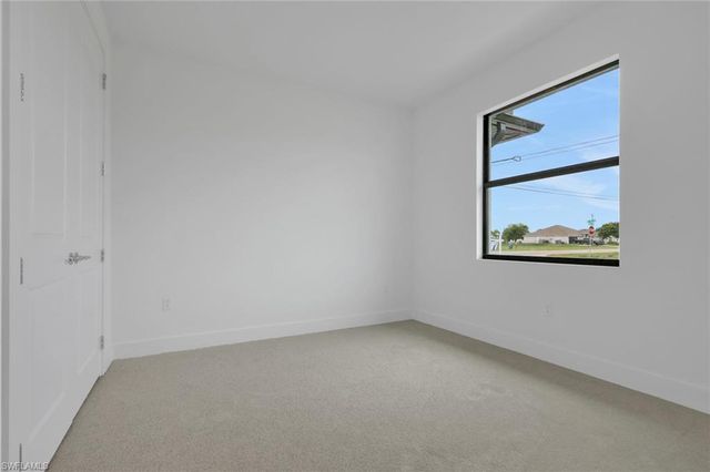 1920 NE 42nd TER, Cape Coral, FL 33909