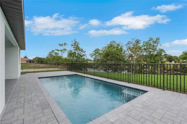 1920 NE 42nd TER, Cape Coral, FL 33909