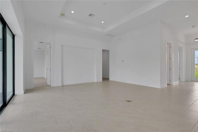 1920 NE 42nd TER, Cape Coral, FL 33909