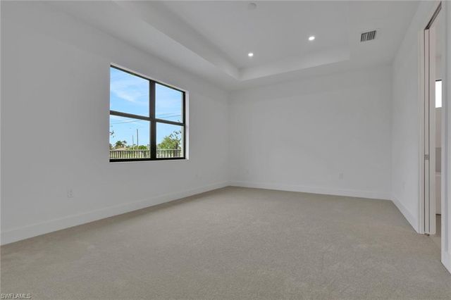 1920 NE 42nd TER, Cape Coral, FL 33909
