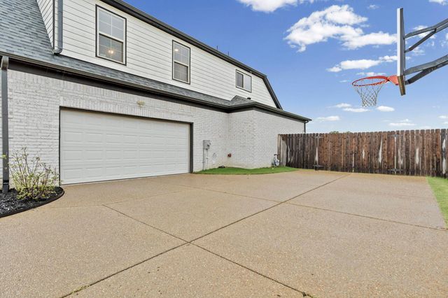 425 CAMBRIDGE CV, Oakland, TN 38060