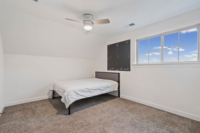 425 CAMBRIDGE CV, Oakland, TN 38060