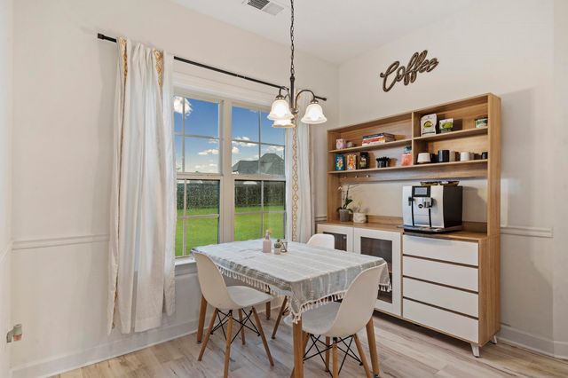 425 CAMBRIDGE CV, Oakland, TN 38060