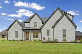 425 CAMBRIDGE CV, Oakland, TN 38060