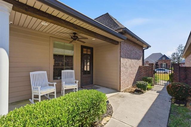 1056 Richmond Circle, Lake Charles, LA 70605