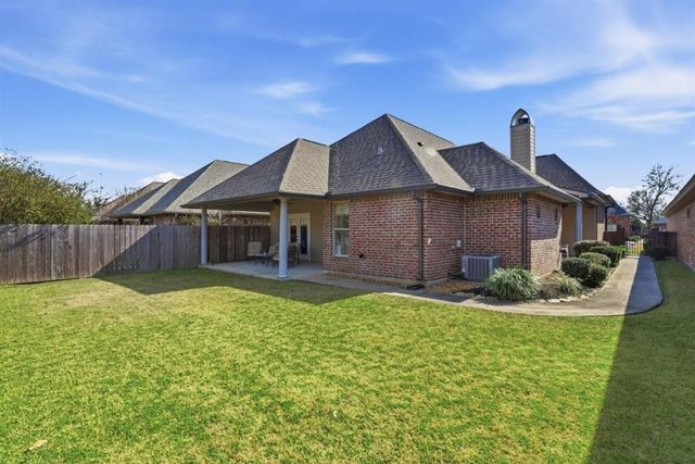 1056 Richmond Circle, Lake Charles, LA 70605