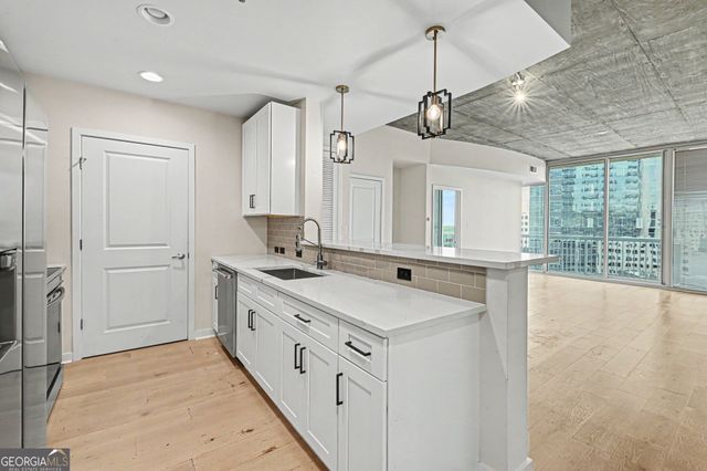 3324 Peachtree Road NE 905, Atlanta, GA 30326