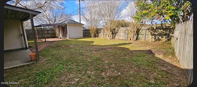 214 Pear Tree Circle, Broussard, LA 70518